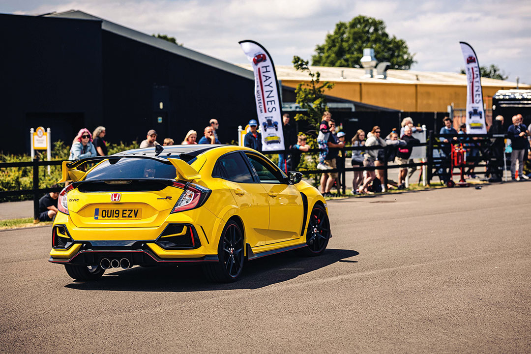 A-2019-Honda-Civic-Type-R-take-part-in-the-Outdoor-Car-Displays-at-Haynes-Motor-Museum